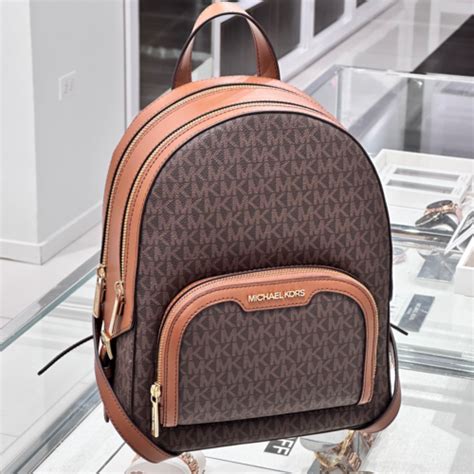 zaino michael kors jaycee|Jaycee Medium Signature Logo Backpack .